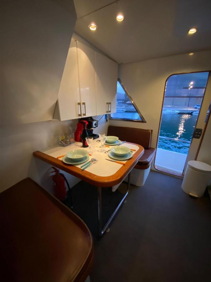 Botel Amazing Boat To Sleep In Barcelona Sant Adria de Besos