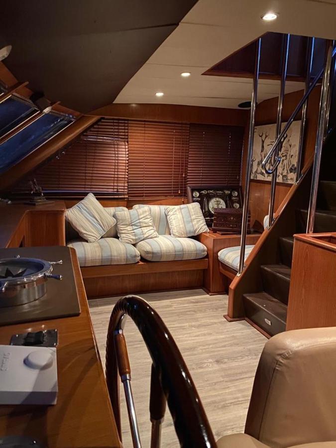 Amazing Boat To Sleep In Barcelona *